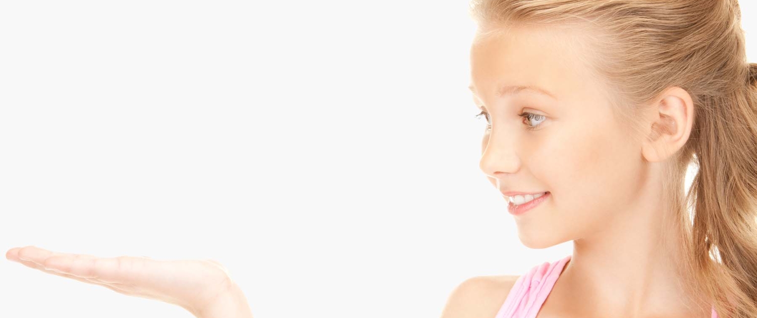 Lovely,Girl,Holding,Something,On,The,Palm,Of,Her,Hand